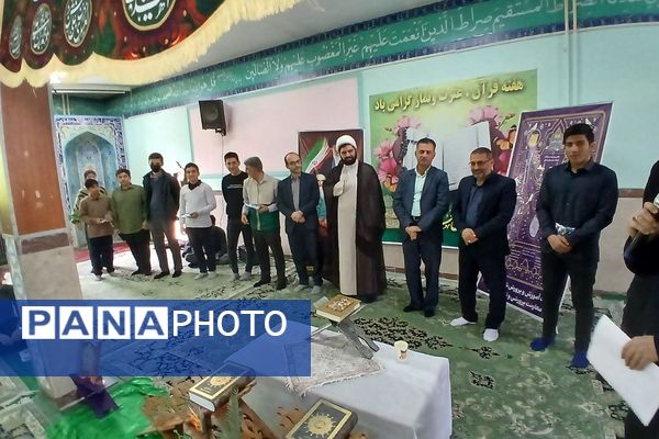 محافل انس با قرآن کریم در بیش از ۲۰۰ مدرسه از شهرستان ملارد