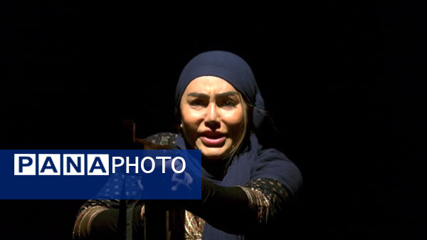 پایان اجرای نمایش «عالیجناب M1» پس از ۱۸ روز روی صحنه