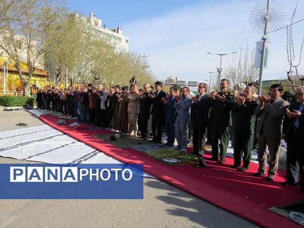 اقامه نماز عید فطر در شهرستان بجنورد 
