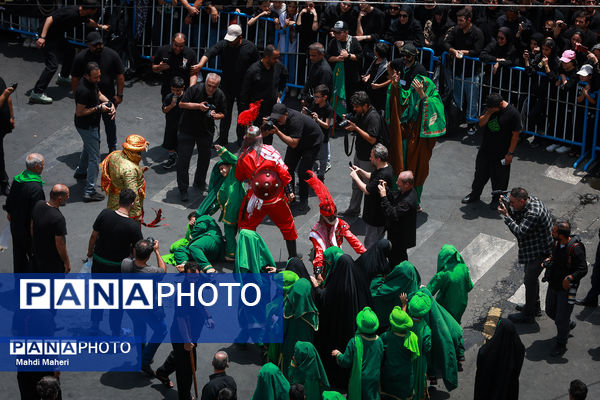 خیمه‌سوزان ظهر عاشورا در چهارراه گلوبندک تهران