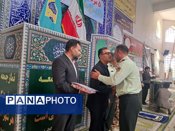 گرامیداشت سالروز اقامه اولین نمازجمعه کشور در آشخانه 