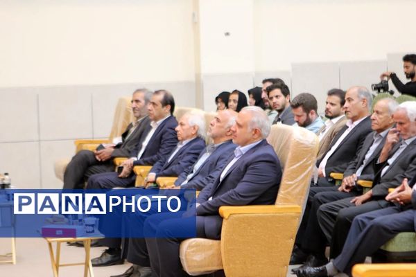 آیین کلنگ‌زنی ۱۶ مدرسه خیرساز در کاشان؛ مشارکت مردمی، حمایت دولتی