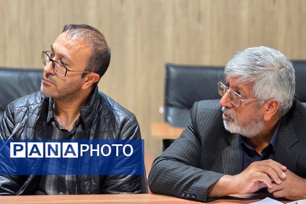 سومین جلسه شورای آموزش و پرورش ناحیه دو بهارستان