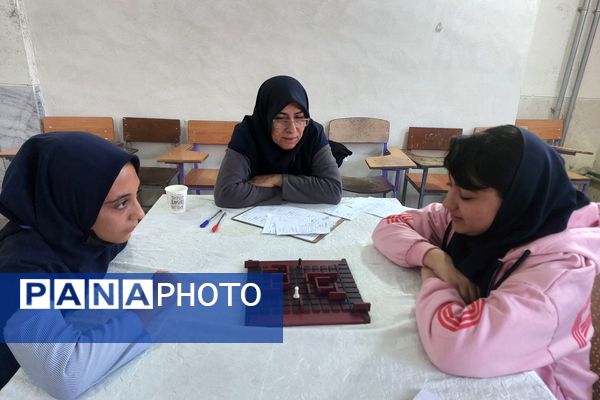 برگزاری مسابقات بازی‌های فکری رویش در دبیرستان شهید محمد تقی دستغیب ناحیه ۳شیراز 