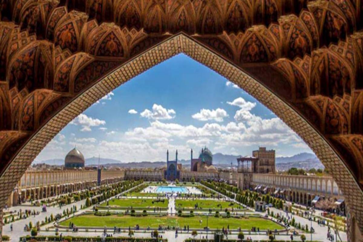 اصفهان؛ شهری که در هر کوچه و میدان، تاریخ، فرهنگ و زندگی مردم را در هم تنیده می‌بینیم