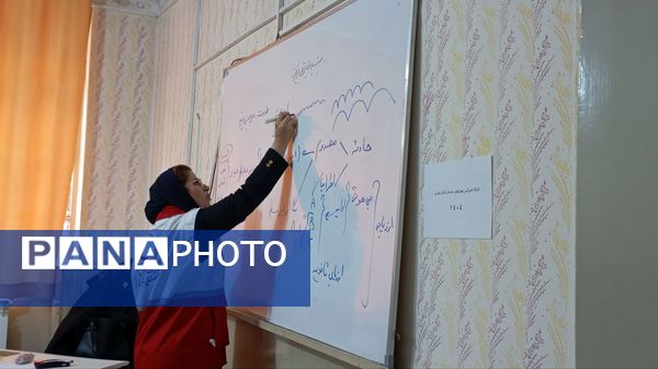 کارگاه آموزشی کمک‌های اولیه سازمان دانش‌آموزی ناحیه 2 کرج 