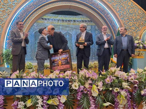 گردهمایی مدیران مدارس ناحیه ۴ و شورای اداری این ناحیه با خیریه صحیفه سجاد (ع) 