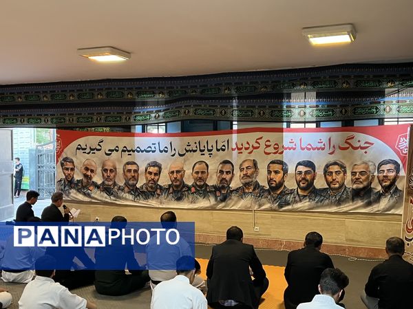 مراسم عزاداری و بزرگداشت شهدای جنگ تحمیلی در باشگاه‌های کاراته  بیرجند 