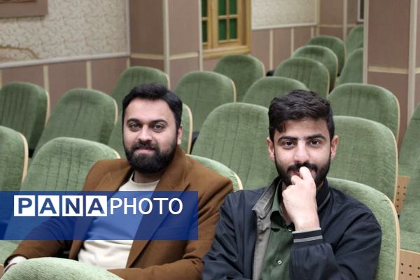 نشست تخصصی اجرای طرح نماد و لیگ جت در مدارس متوسطه ناحیه یک یزد