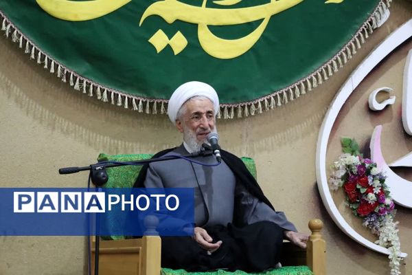 اختتامیه جشنواره فرهنگی هنری بیعت در غربت در یزد