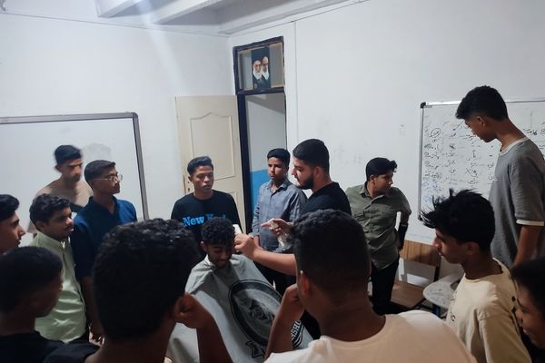 برگزاری دوره آرایشگری برای نوجوانان جزیره