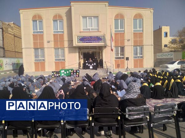 سفره احسان حضرت فاطمه زهرا (س) در مدرسه والدین تبریز