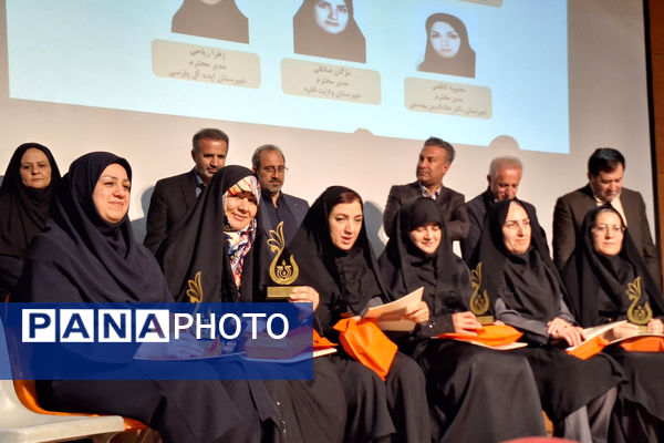 آیین پاسداشت فرهیختگان آینده‌ساز؛ مقام‌آوران جشنواره نوجوانان خوارزمی