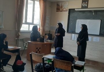 بازدید کارشناسان سازمان آموزش و پرورش استثنایی کشور از هنرستان مادرشاهی