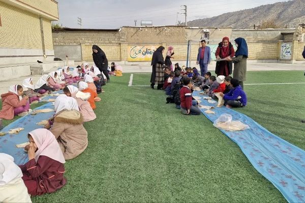 پویش صبحانه سالم در مدارس روستایی شهرستان باشت