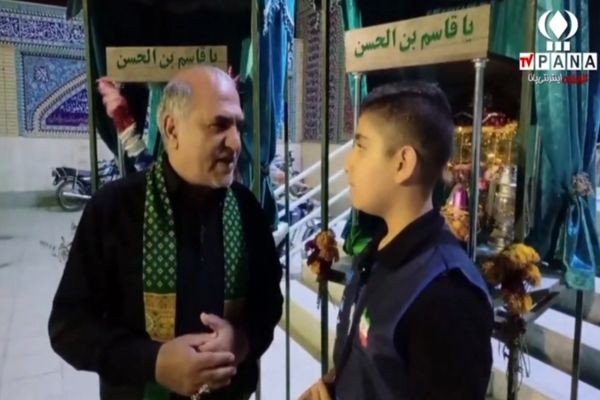 گفت‌وگو با خادمین امام حسین(ع) در مراسم عزاداری دهه محرم مسجد علی‌اصغر(ع) شمس‌آباد 