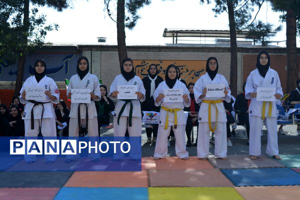از حرکات رزمی دانش‌آموزان تا طناب‌کشی معلمان، المپیاد ورزشی مدرسه حکمت بهارستان‌دو