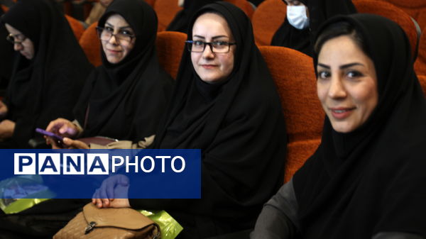 همایش بزرگداشت مقام معلم آموزش و پرورش ناحیه یک زنجان