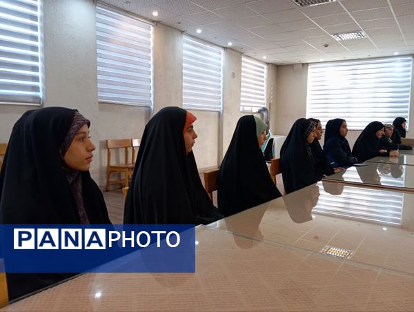 انجمن‌های اسلامی یکی از ثروت‌های جمهوری اسلامی اند