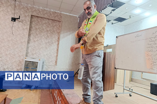 برگزاری کارگاه آموزشی ویژه مربیان پیشتاز ناحیه ۴ شیراز 