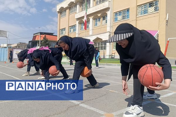 افتتاحیه المپیاد ورزشی درون مدرسه ای در دبیرستان مهر نیشابور