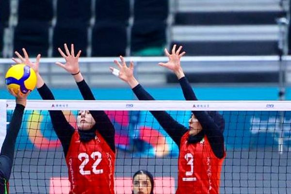 قدرت‌نمایی شیرزنان والیبالیست ایران در ریاض؛ پیروزی قاطع ۳–۰ برابر افغانستان