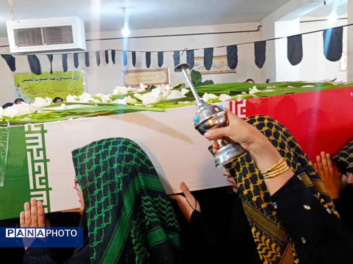 تشییع شهید گمنام در دبیرستان دخترانه شاهد قهرمان ایزدی ناحیه 3 شیراز