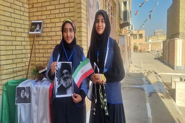 به دنبال جهانی صلح‌آمیز و مبتنی بر احترام متقابل هستیم
