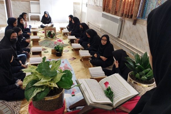 گرامیداشت هفته قرآن ، عترت و نماز در خلیل آباد 