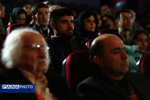 افتتاحیه نوزدهمین جشنواره بین‌المللی فیلم مستند ایران «سینماحقیقت»