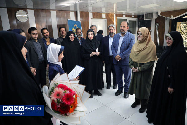 نشست سخنگوی دولت با دانش‌آموز خبرنگاران خبرگزاری پانا
