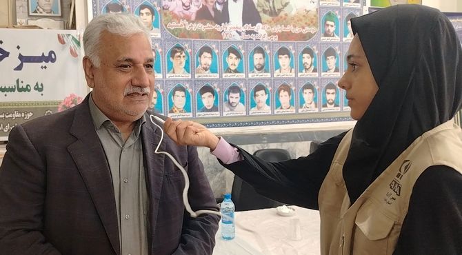 میز خدمت به مناسبت هفته ی بسیج در شهربار نیشابور