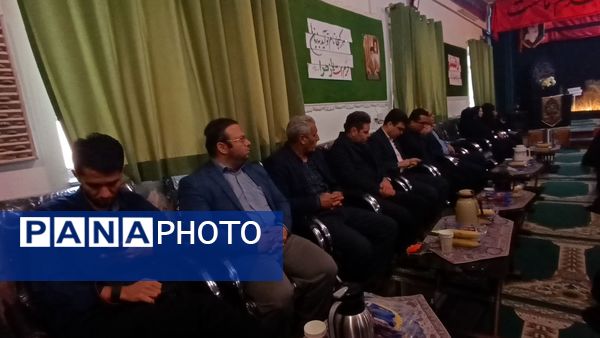 شهدای گمنام نماد مقاومت، شجاعت و ایثار ملت ایران هستند 