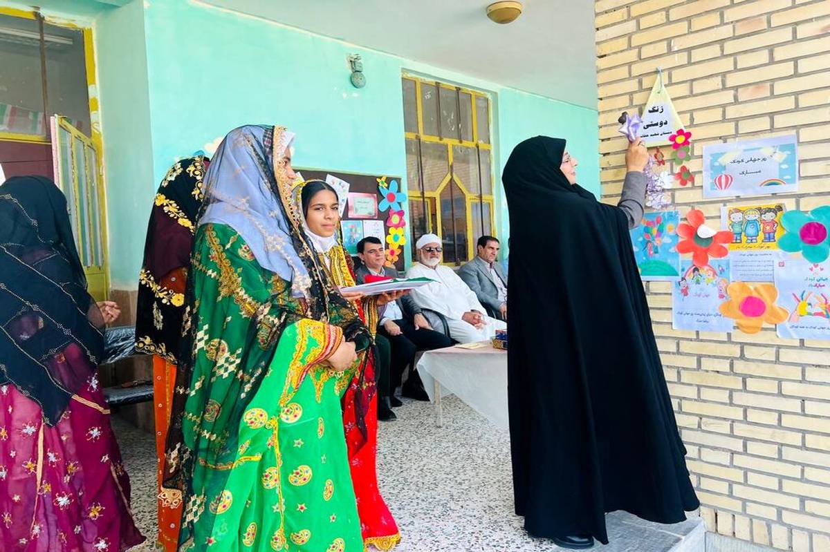 «زنگ دوستی» به مناسبت هفته ملی کودک در مدارس جاسک نواخته شد