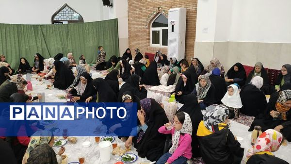 جز خوانی قرآن به همراه افطاری در مسجد خاتم النبیین بیرجند