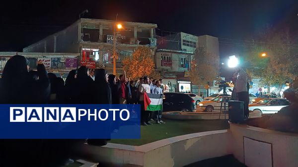 تجمع دانشجویان و دانش‌آموزان یاسوج در محکومیت توقیف کشتی «کاروان صمود» و ادامه حملات به غزه