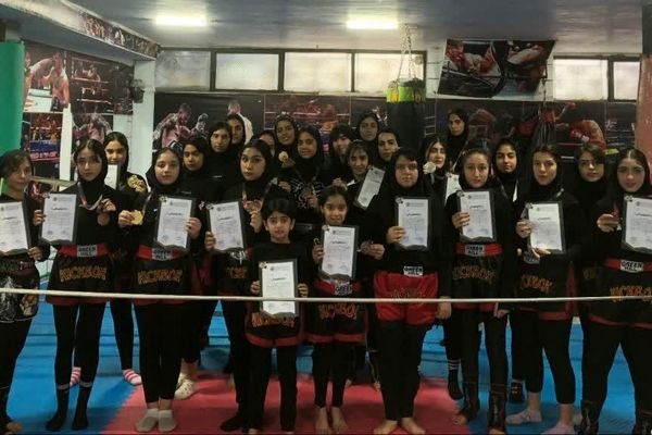 درخشش بانوان رزمی‌کار سامان در مسابقات استانی کیک‌بوکسینگ