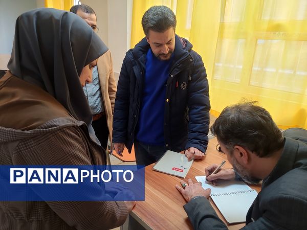 برگزاری کارگاه قطبی آموزش خوشنویسی ویژه دبیران هنر در شهرستان ملارد