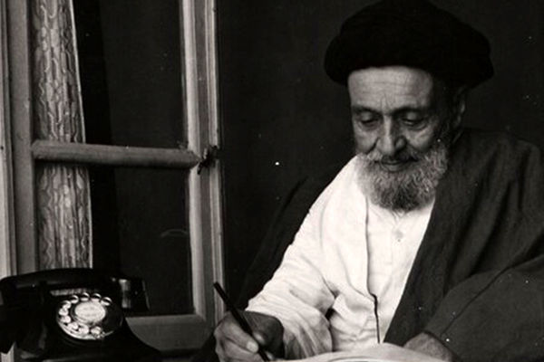 آیت‌الله کاشانی نقش بسیار مهمی در تصویب ملی شدن صنعت نفت داشت