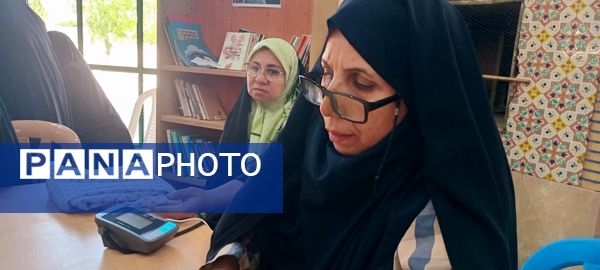 برپایی میز خدمت ادارات مختلف استان در مصلی امام خمینی (ره)
