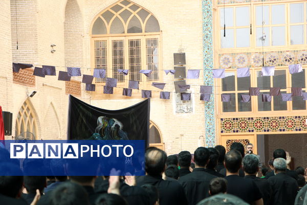 تجمع هیات‌های مذهبی در مسجد ملااسماعیل یزد