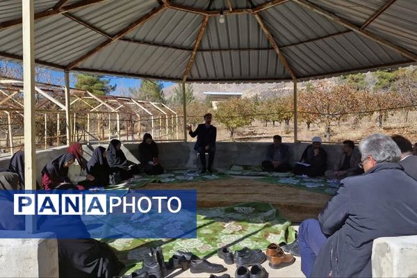 طرح اردوی تمشک در شهرستان دنا