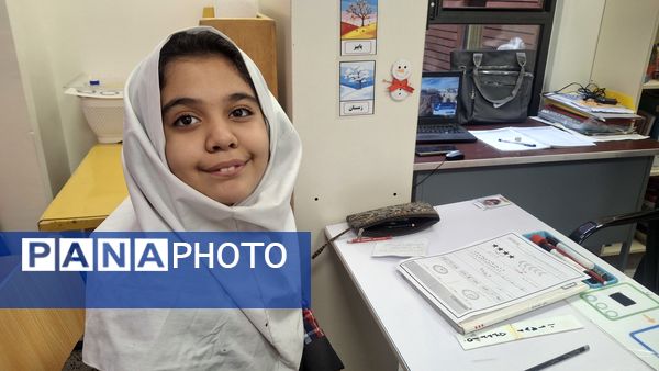 مدیر آموزش‌وپرورش منطقه ۱۴ تهران از کارکنان مدرسه اتیسم راد تقدیر کرد