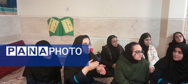 آموزش عملی آمادگی دفاعی در دبیرستان فرزانگان استعداد درخشان ملارد