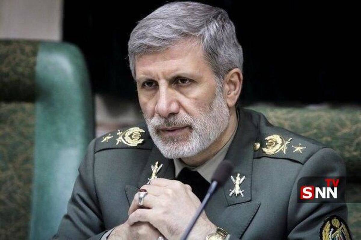 سرلشکر حاتمی: تا آخرین نفس از استقلال و تمامیت ارضی جمهوری اسلامی ایران محافظت میکنیم