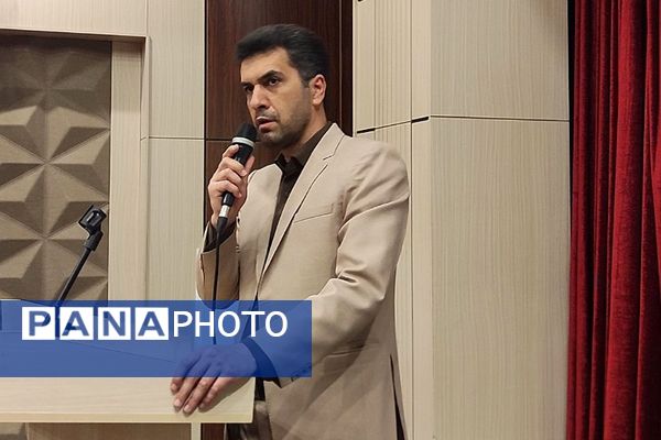 اختتامیه طرح شمیم و تجلیل ازدانش آموزان فعال این طرح