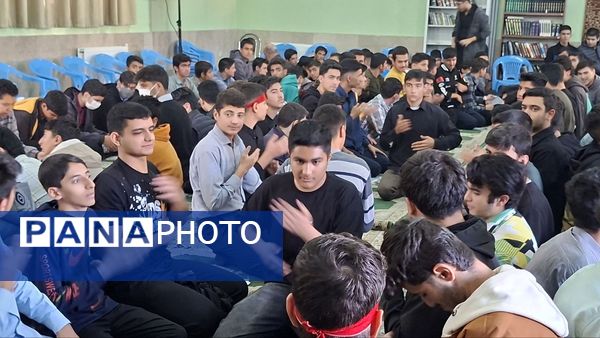 گرامیداشت شهید رمضانعلی چوبداری و تشییع شهید گمنام در دبیرستان معلم ساوجبلاغ 