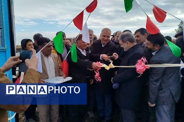 افتتاح زمین چمن مصنوعی شهدای روستای شهوار