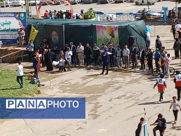 پیاده‌روی خانوادگی به مناسبت دهه امامت و ولایت در شهرستان شیروان 