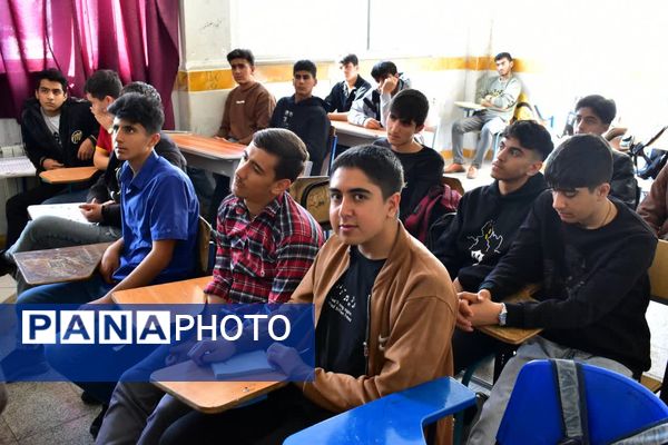 بازدید سرزده مدیرکل آموزش و پرورش کهگیلویه و بویراحمد از مدارس شاهد
